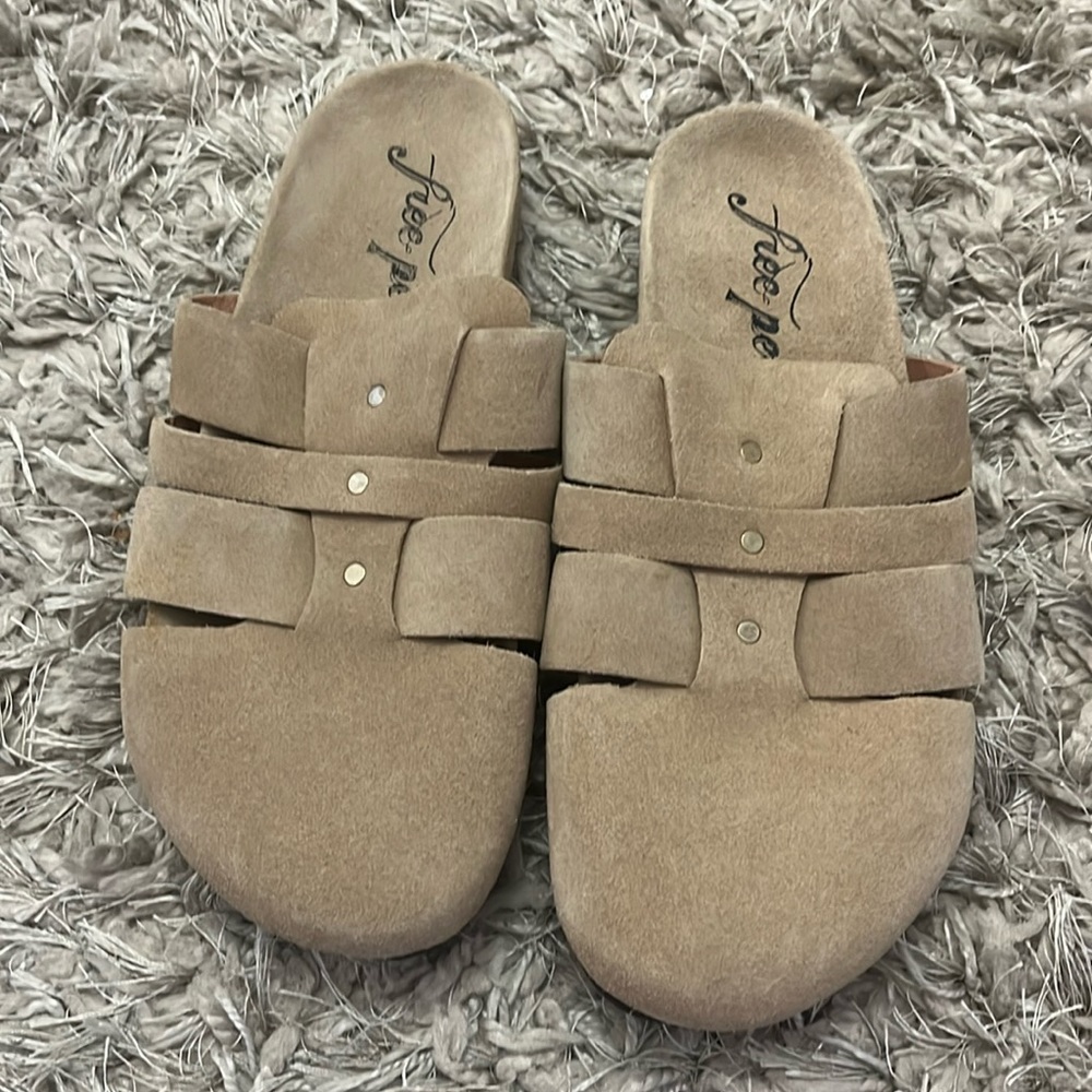Free people clogs